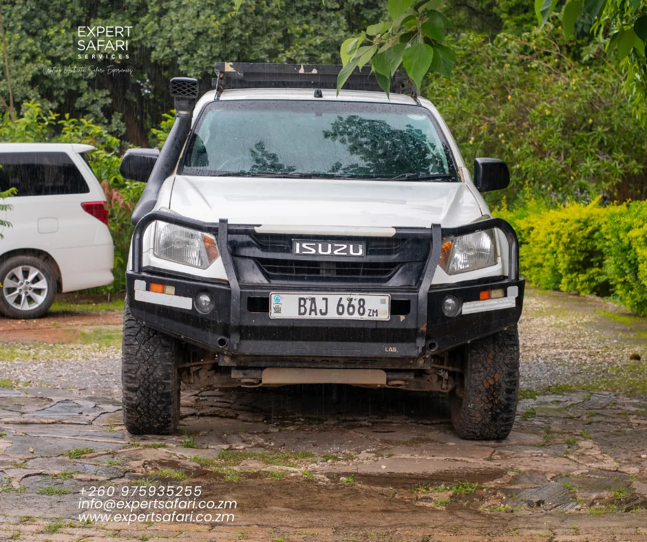Isuzu off-road vehicle, front view